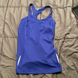 Muscle shirt with built in bra